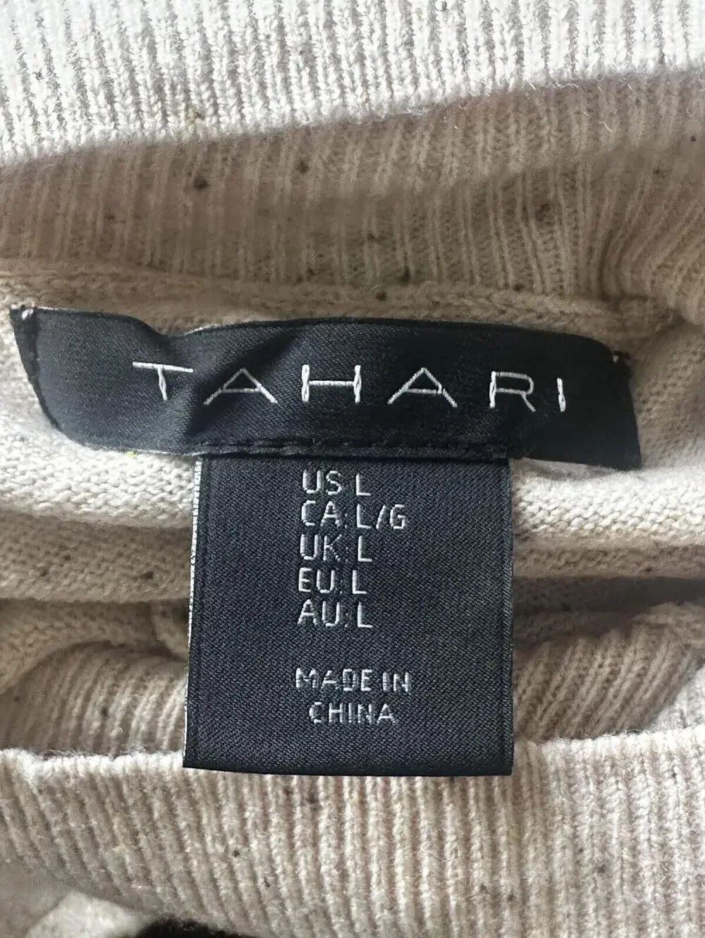 Tahari Beige Mock Neck Long Sleeve Polyester Blend Sweater - Size L EUC - Picture 2 of 8